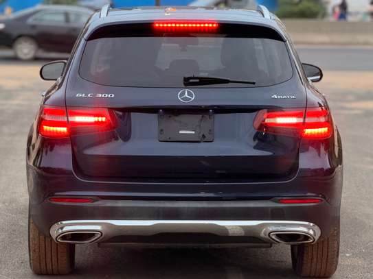MERCEDES BENZ GLC 300 4 MATIC  2018 image 4