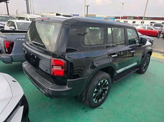 Toyota Land cruiser prado 2025 image 3
