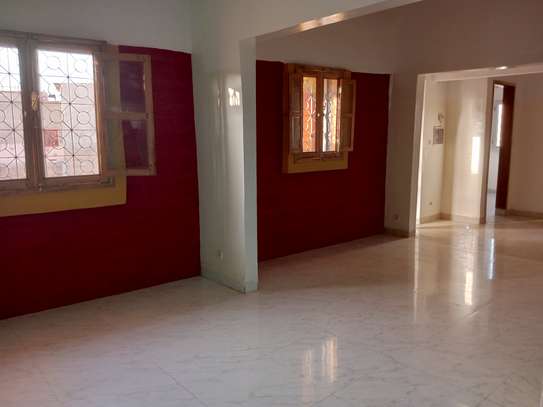 Appartement lumineux avec jardin à Thiès image 2