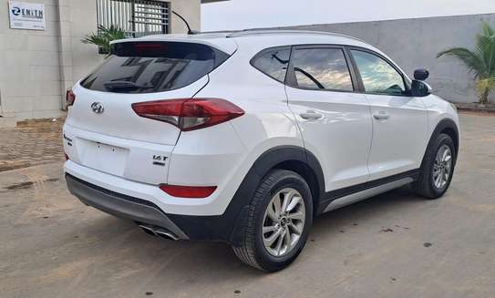 Hyundai Tucson 2017 1,6 litres version 4x4 image 3