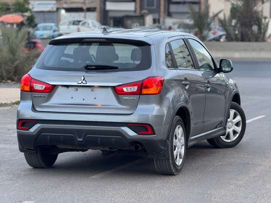 Mitsubishi Outlander 2019 essence 2.0L image 7