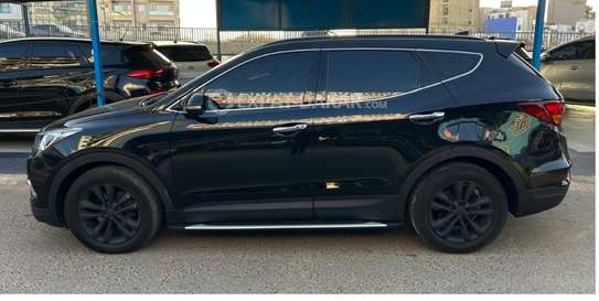 Hyundai Santa Fe diesel 2017 full options image 11