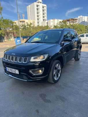 Jeep Compass SUV noir essence automatique image 6
