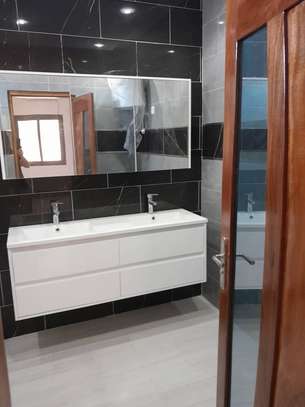 Appartement à louer aux maristes image 11