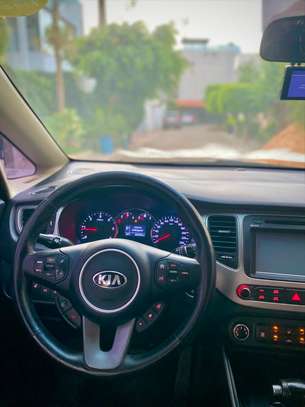 KIA Carens 2017 image 13