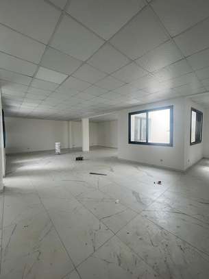 Plateau de bureaux de 160m² sur la VDN image 12