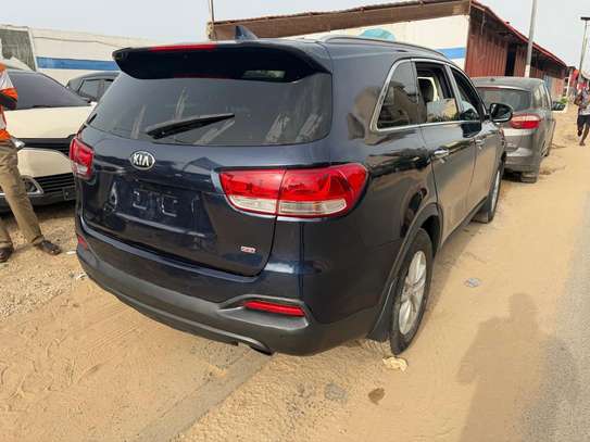 Kia Sorento 2017 image 9