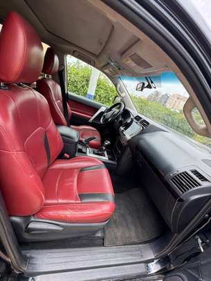 Toyota parado land cruiser image 4