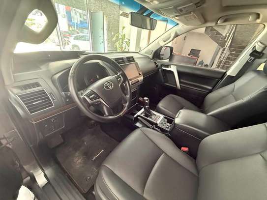 Toyota PRADO VX 2024 SUV Gris métallisé image 6