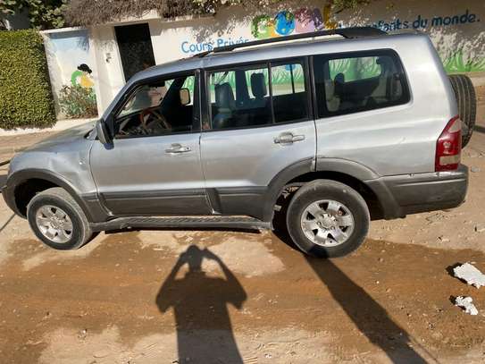 mitsubishi pajero image 8