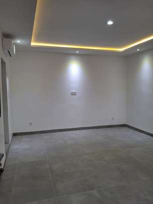 APPARTEMENT F4 À LOUER AUX MAMELLES image 8
