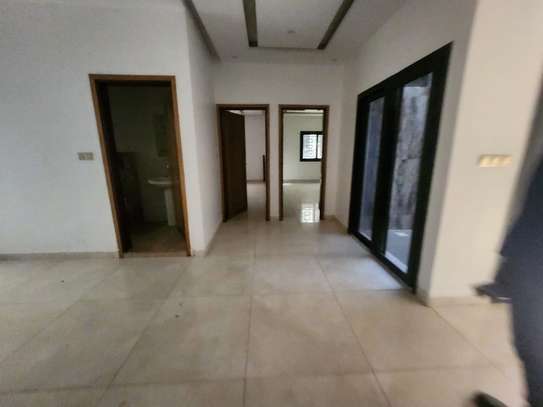Villa R+2 à louer almadies image 14