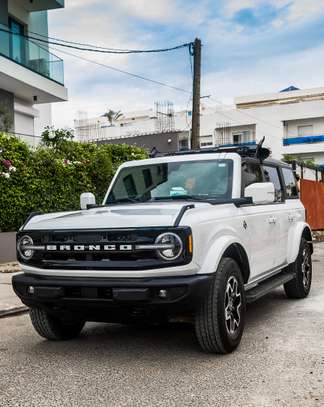 Ford Bronco 2024 image 2