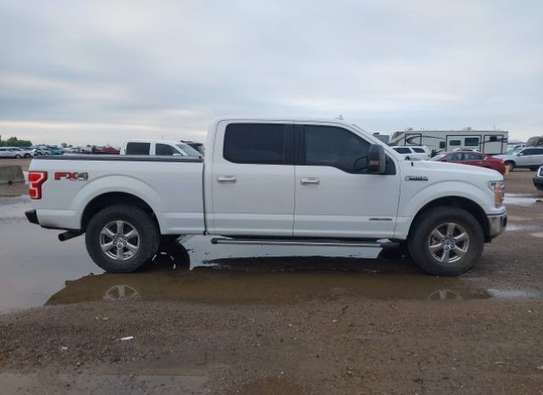 FORD F-150 XLT DIESEL image 8