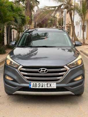 HYUNDAI TUCSON image 2
