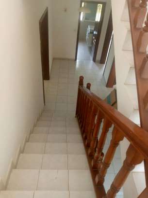 Une villa à louer aux Almadies image 2