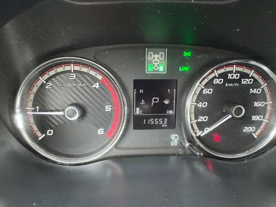 MITSUBISHI L200 2017 image 11