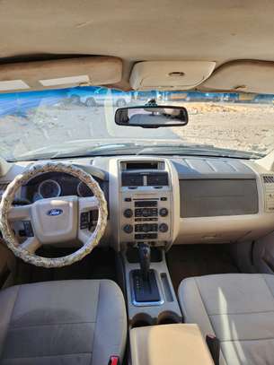 *FORD ESCAPE CARRÉ* Année : 2011 image 10