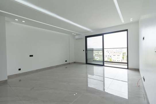 F5 de 285 m² au 9ᵉ et dernier étage – Mamelles image 10