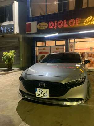 🚘 MAZDA 3 PREMIUM 2020 — image 3