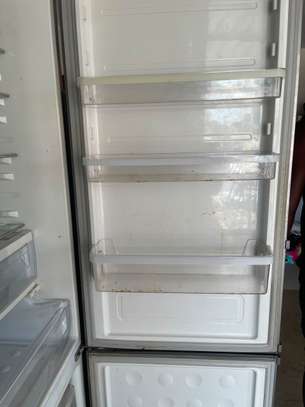 Réfrigérateur combiné blanc grande capacité avec congélateur image 4
