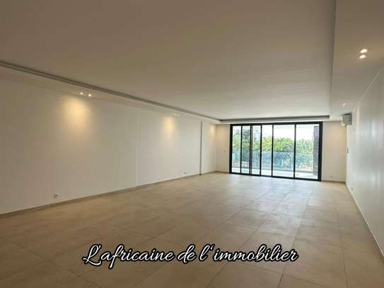 Plateau de bureau de 300 m²  à louer – Mermoz image 2