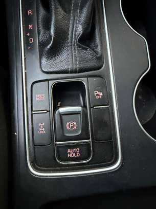 KIA SORENTO image 5