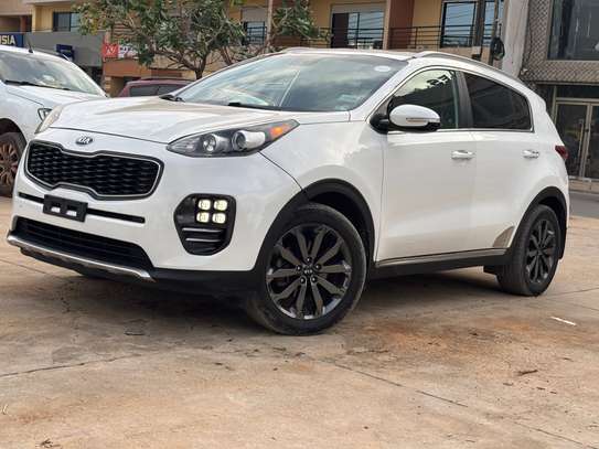 KIA SPORTAGE E X image 2