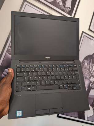 Dell latitude i5 7th /256gb /8gb Ram image 3