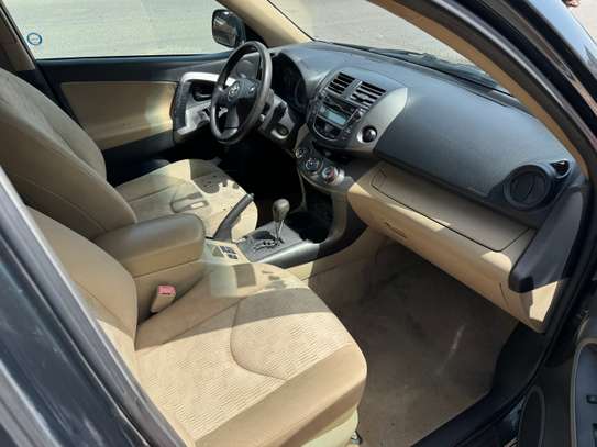 Toyota Rav4 AWD image 13