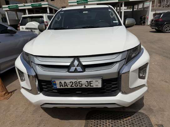 Mitsubishi L200 Gls sportero 2022 Diesel image 4