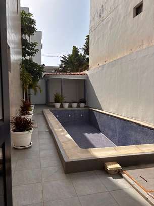 grande villa image 8