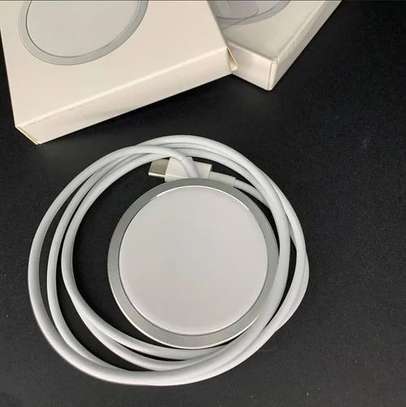 Chargeur IPhone sans fil MagSafe MHXH3AM/A A2140 - 20W image 14