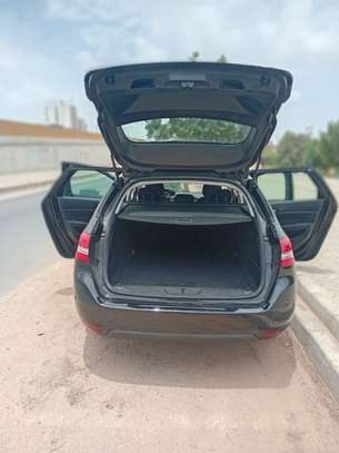 Peugeot 308 diésel break image 3