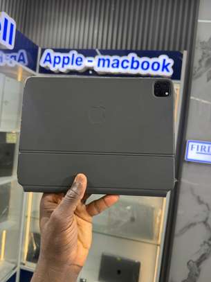 iPad Pro M1 11 Pouces 2To avec Clavier image 5