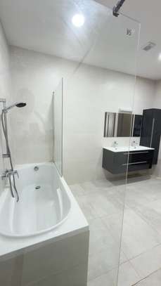 Appartements F6 à louer sur la Corniche Ouakam image 9
