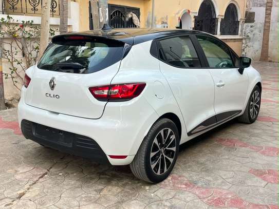 Renault clio 2018 image 2