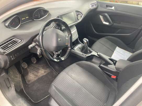Peugeot 308 - 2016 image 5