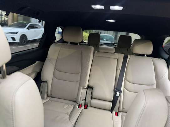 Mazda Cx9 Signature image 4