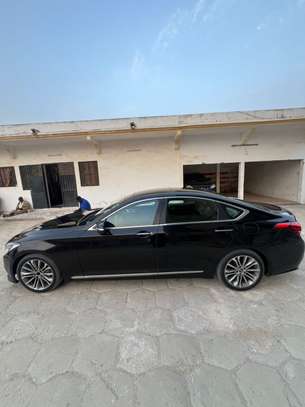 Hyundai Genesis 3.8L V6 Noir Berline Spacieuse image 4