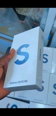 Samsung Galaxy S21 FE 5G 128 Go – Ram 6 Go – 6.4″ – 12 MPx image 3