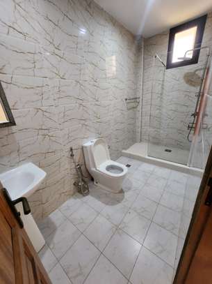 Appartement à louer à mermoz image 6