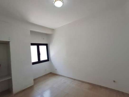 APPARTEMENT A LOUE F4 CITE ATAYA image 9