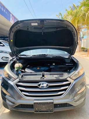 Hyundai tucson 2017 image 3