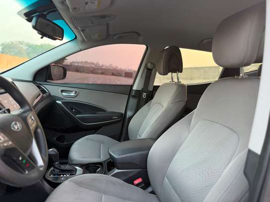 Hyundai Santa Fe 2018 image 6