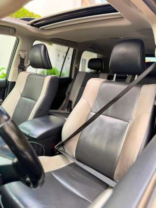 TOYOTA PRADO Lande Cruiser image 12