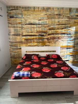 Chambre meublée à louer image 6