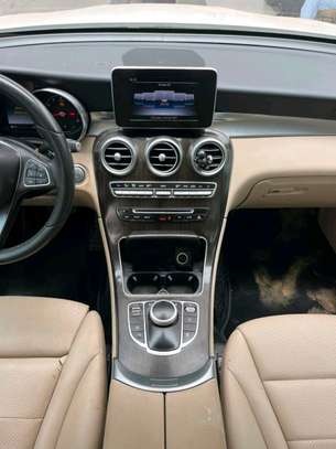 Mercedes-Benz image 7
