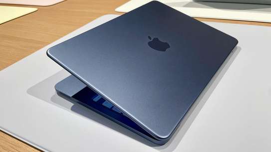 MacBook Neo (2026) image 3