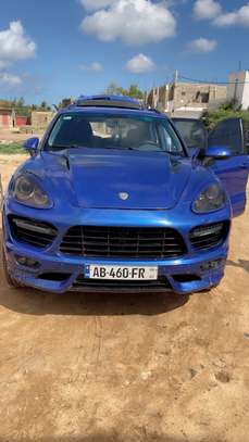 Porsch Cayenne 2013 image 2